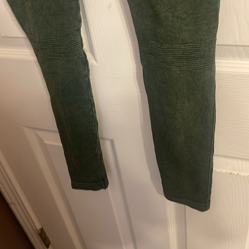 NikiBiki Leggings Small NWOT - Picture 7 of 9